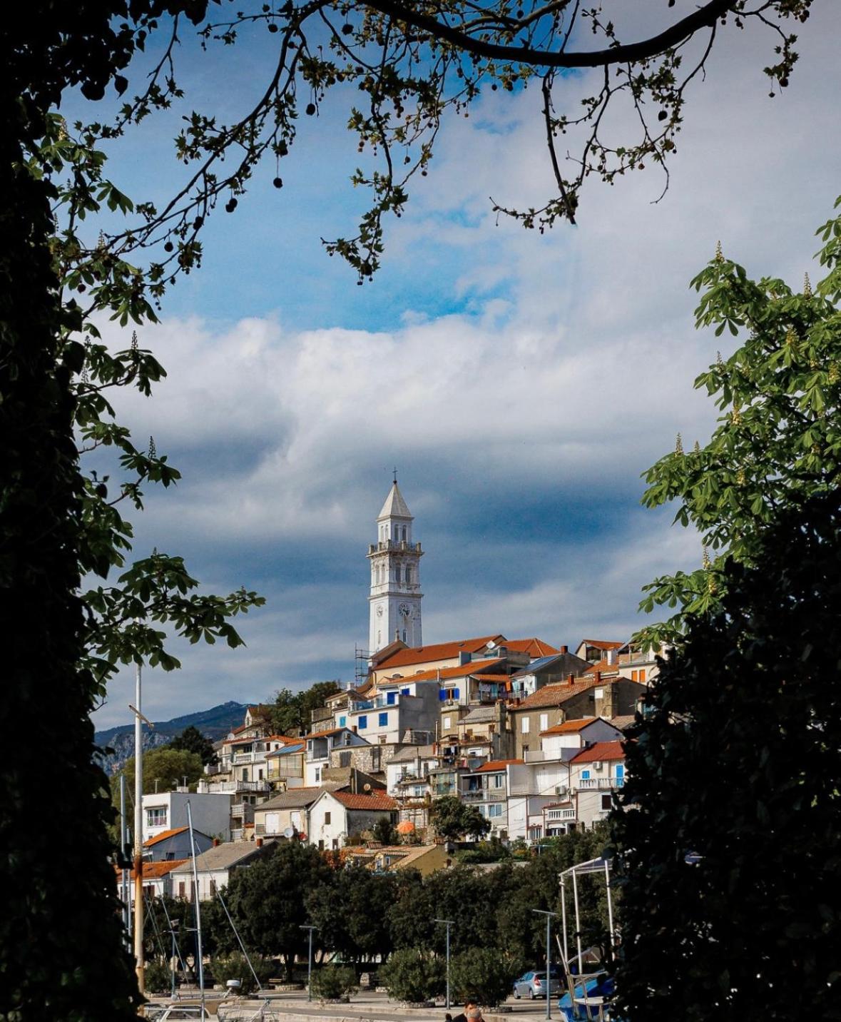 Haus Ella Apartman Novi Vinodolski Kültér fotó