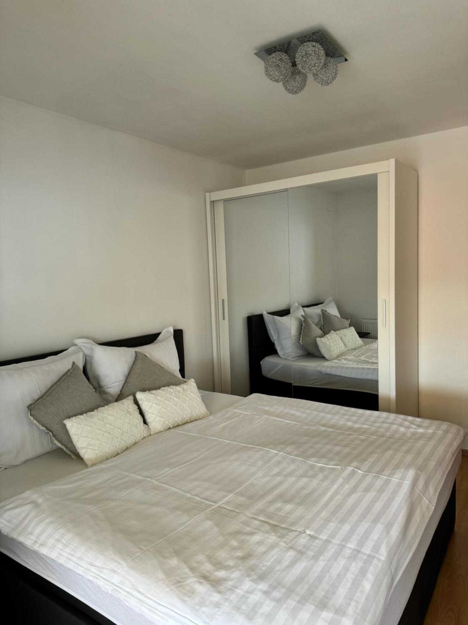 Haus Ella Apartman Novi Vinodolski Kültér fotó